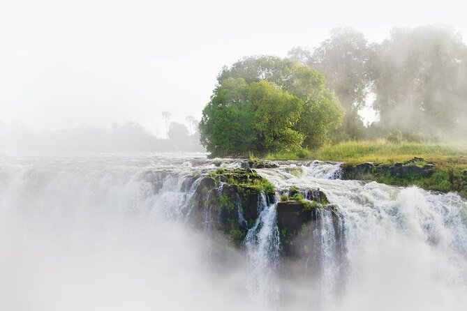 3-Day Victoria Falls Safari with Dinner Cruise - Nakavango Private Game Reserve Safari: 4x4 Drive and the Rhino Search