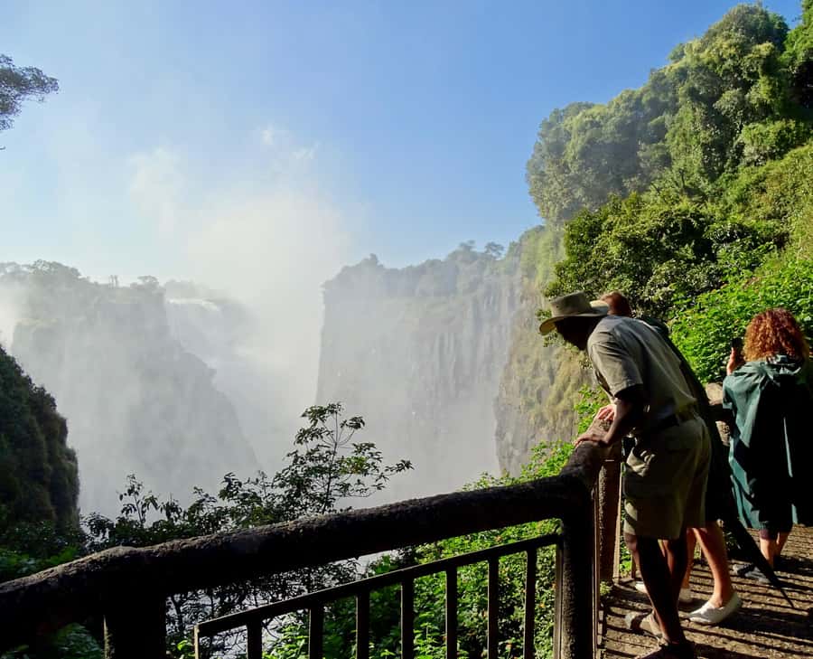 3 Days Explore Zambia, Zimbabwe and Chobe Park in Botswana - Price and Logistics, and What Makes It Worth $500