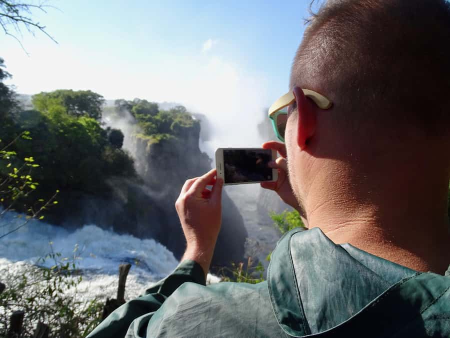3 Days Explore Zambia, Zimbabwe and Chobe Park in Botswana - Victoria Falls From Two Sides: How to Get the Most Out of It