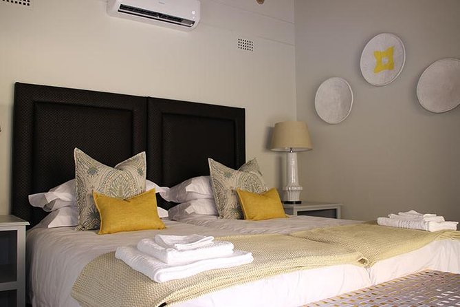 4 Days Victoria Falls Zimbabwe with Chobe National Park Safari Botswana and Livingstone Zambia - The guide factor: great when it clicks, confirm when it matters