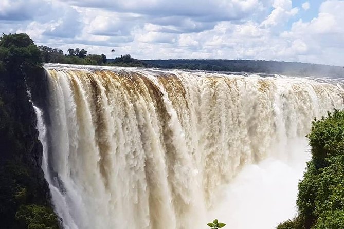 4 Days Victoria Falls Zimbabwe with Chobe National Park Safari Botswana and Livingstone Zambia - Victoria Falls by guide and by helicopter, in one tight rhythm
