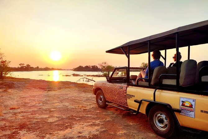 Baobab-Sunrise-Sunset-Vulture-Moonlight Safaris, 4 Options - What to pack and how to get better sightings