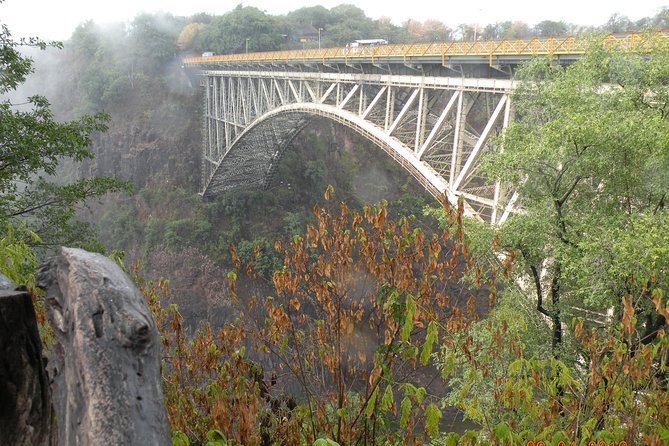 Bungee Jumping at The Victoria Falls Bridge - Where You Meet and Getting There Without Headaches