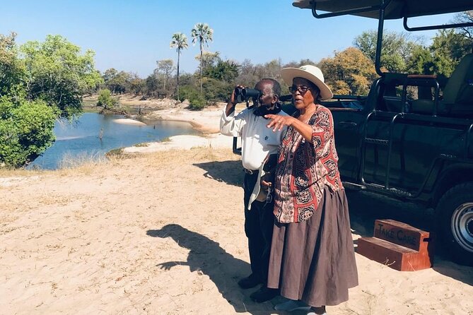 Full-Day Zimbabwe Zambezi National Park Safari & Lunch - Who this safari suits best, and who should think twice