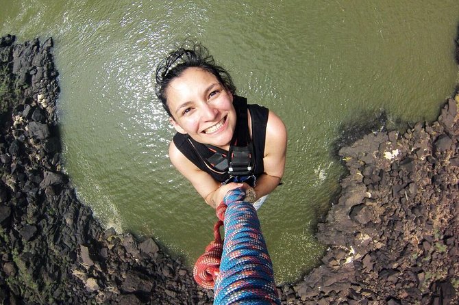 Gorge Swing (Zimbabwe) - The jump sequence: harness, freefall, then the long pendulum arc