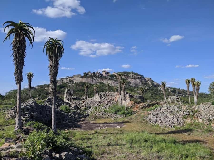 Great Zimbabwe: The World's View Historical Site !! - Hill Complex at Great Zimbabwe: sacred center and royal power