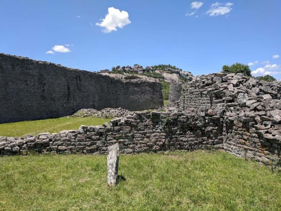 Great Zimbabwe: The World's View Historical Site !! - Museum stops and the market + dance connection
