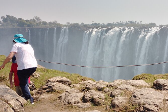 Guided Tour of the Falls - Market Stop for Shopping: Optional, But Usually Useful