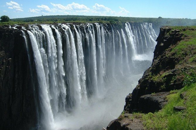 Guided Tour of the Majestic Victoria Falls - Main Falls to Livingstone Island: the landmarks built into the walk