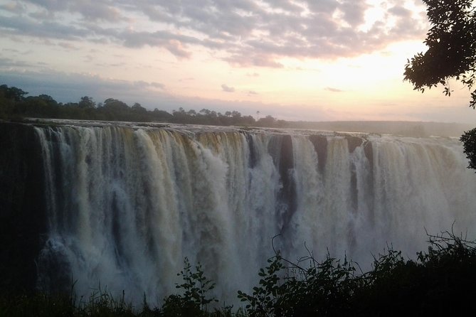 Livingstone Victoria Falls Tour Zambia And Zimbabwe Combo - Border Crossing at 10:20: Why the Timing Helps