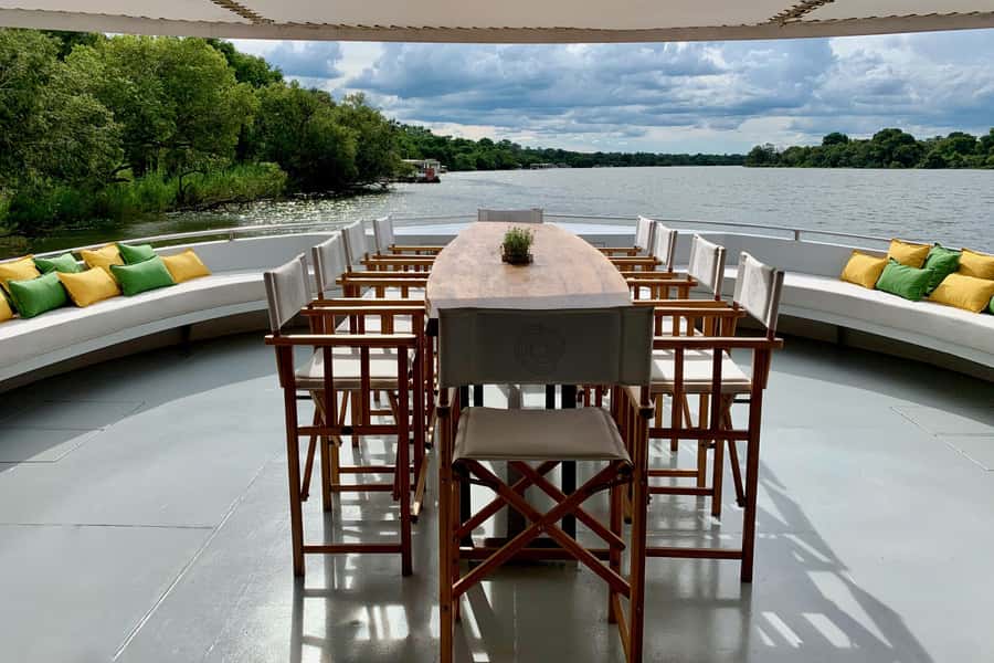 Luxury Sunset Dinner Cruise with 4-Course Meal - Wildlife viewing odds: hippos, crocodiles, elephants, and birds