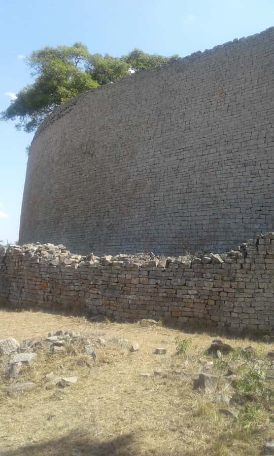 MASVINGO; GREAT ZIMBABWE MONUMENT TOUR - FROM HARARE - Getting there from Harare: early pickup, road views, and food choices
