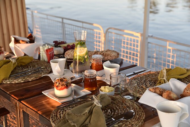 Private Sunrise Cruise on the Zambezi River - Pickup, duration, and why 2 hours is the sweet spot