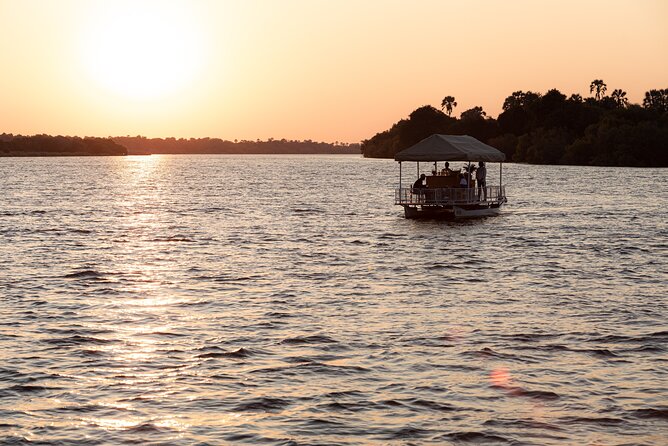 Private Sunset Cruise on the Zambezi River - Wildlife chances: crocodiles, hippos, and more