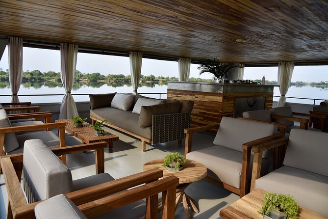 Sunset Cruise on the Zambezi River - Why This Zambezi Sunset Cruise Fits Victoria Falls Perfectly
