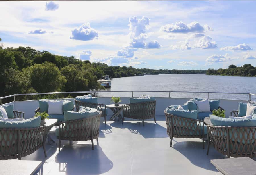 Victoria Falls: 2-Hour Luxury Zambezi River Sunset Cruise - The Food and Drinks: Where The $69 Ticket Value Actually Comes From