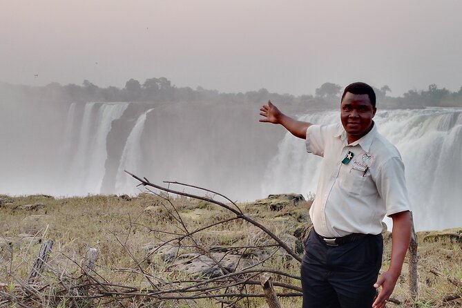Victoria Falls Airport Pvt Transfers, Sundowner Cruise & Tour of the Falls Combo - The 3-in-1 Layout That Saves Your Time in Victoria Falls