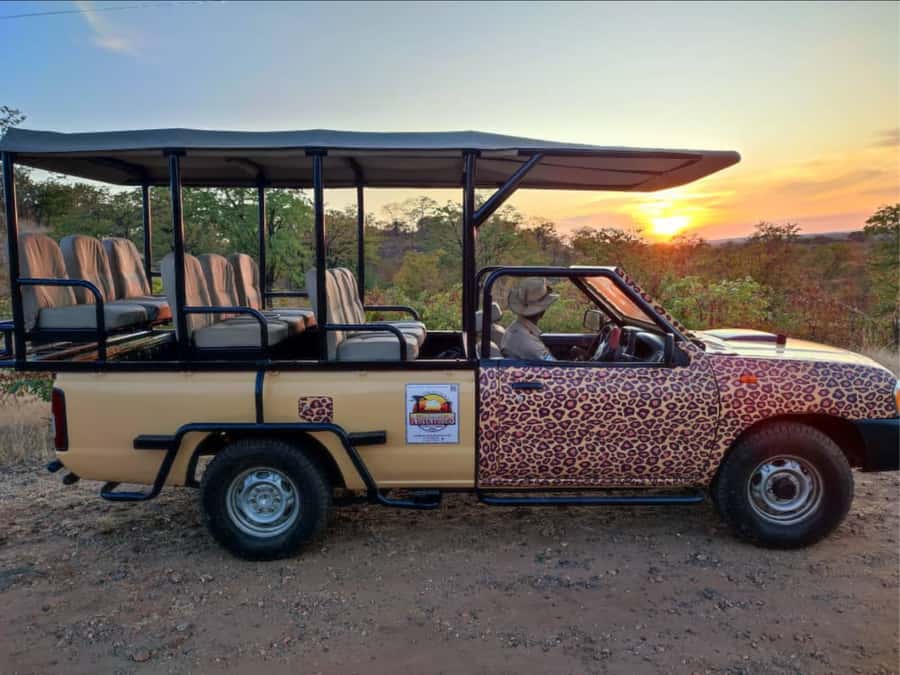 Victoria Falls: Bush Experience and Stargazing D-F-ES-GB - Price check: is $95 per person good value for this night?
