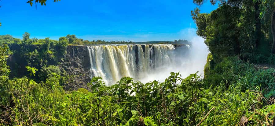 Victoria Falls: Guided Tour of the Victoria Falls - Why Victoria Falls feels better with a guide