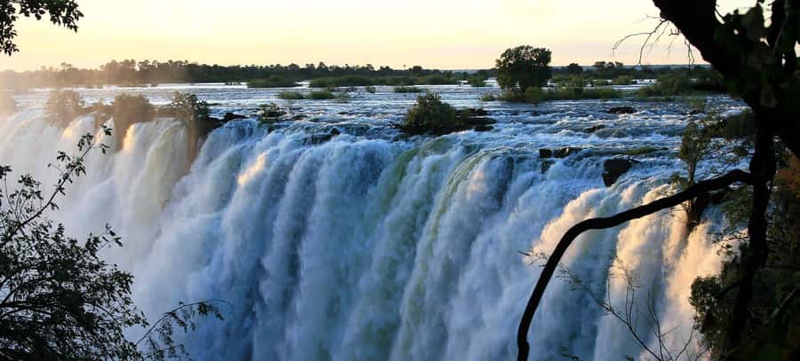 Victoria Falls Guided Tour Plus Lunch & Transport - Key Things I’d Plan Around