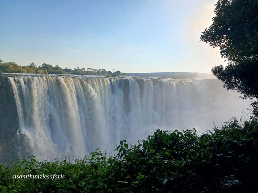 Victoria Falls: Guided Walking Tour - Price and value: is $30 for 2 hours worth it?