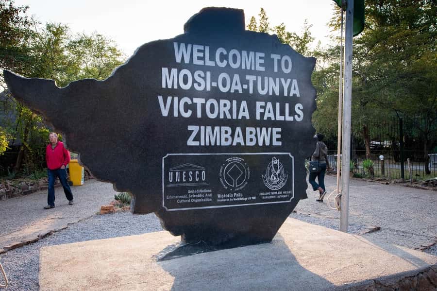 Victoria Falls: Private Guided Tour of the Falls - Key points at a glance