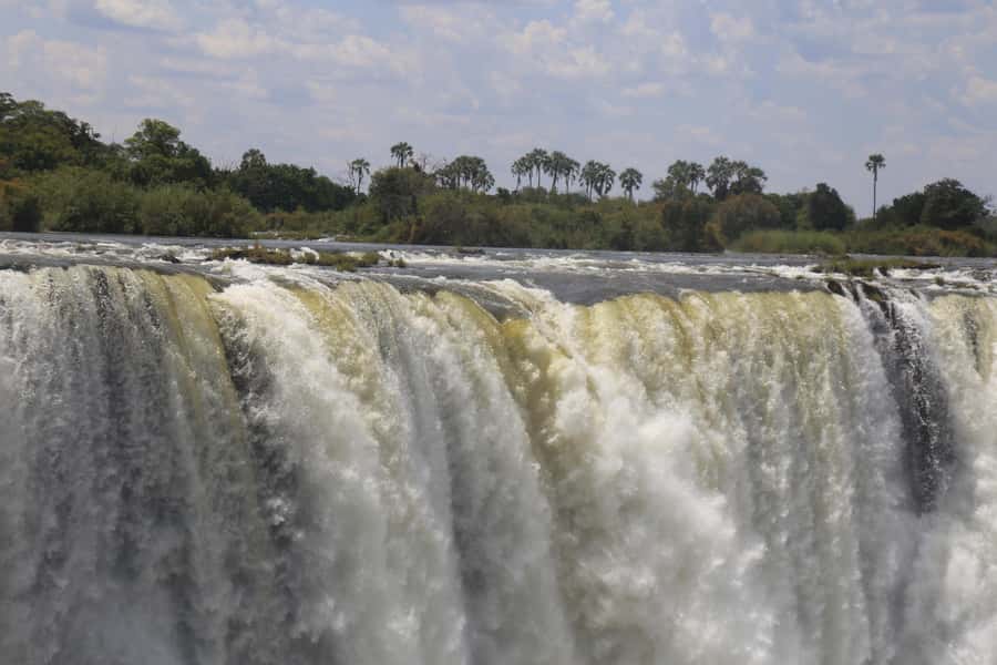 Victoria Falls Private Tour with Lunch & Helicopter Flight - The market and the Big Tree baobab: culture with a calm stop