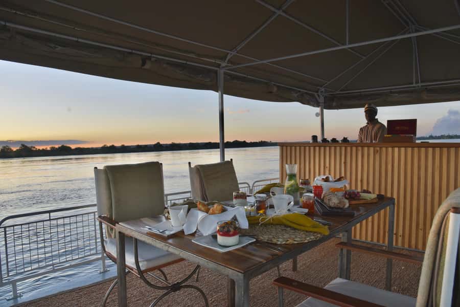 Victoria Falls: Sunrise Cruise on the Zambezi River - What the crew is looking for: birds, hippos, and other river life