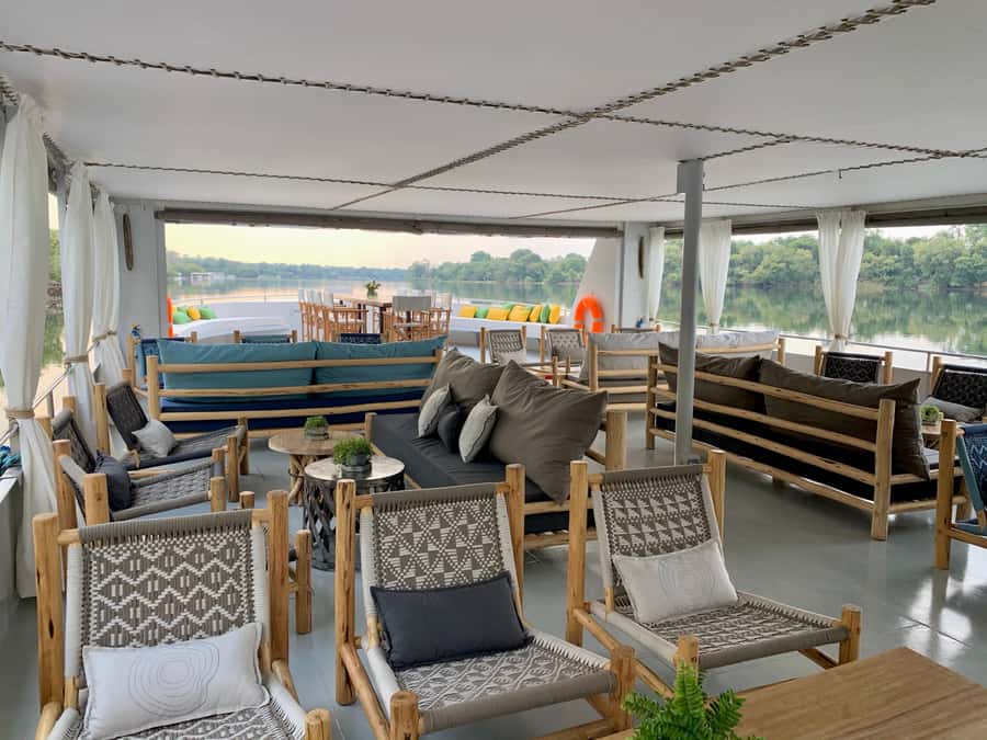 Victoria Falls: Sunset Cruise and Dinner at The Eatery - What you actually get for $110, and why the value makes sense