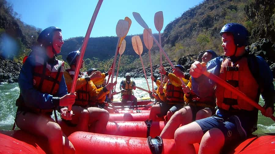 Zambezi River: Kid-Friendly Whitewater Rafting - Your raft ride: the Stern Mount setup and how the guide stays in control