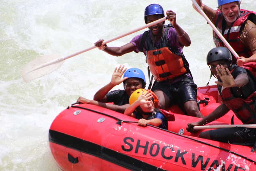 Zambezi River: Kid-Friendly Whitewater Rafting - Batoka Gorge lunch: barbecue buffet above the river