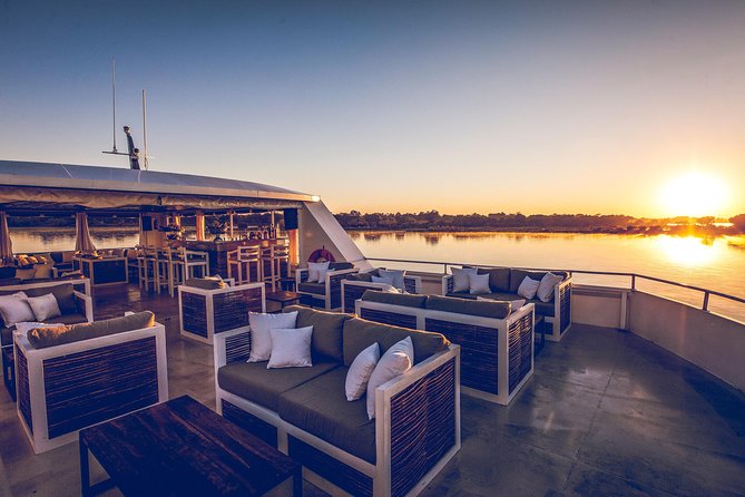 Zambezi River Sunset Cruise, from Victoria Falls, Zimbabwe - Wildlife expectations: enjoy the animals, but do not bet your night on them