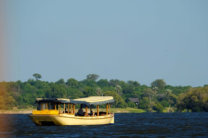 Zambezi River Sunset Cruise, from Victoria Falls, Zimbabwe - The dock-and-sunset timing issue: how to avoid disappointment