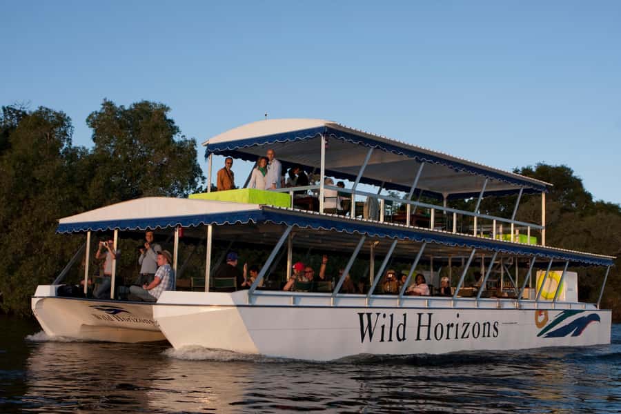 Zimbabwe: Sundowner Cruise (Standard) Zambezi River - From the hotel to the jetty: what “round trip” actually feels like