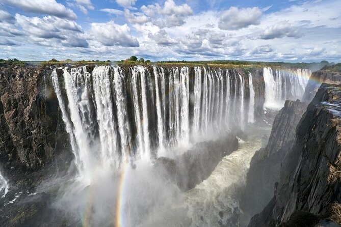Zimbabwe & Zambia side Private Guided Tour of the Falls - Private tour logistics that matter more than you think